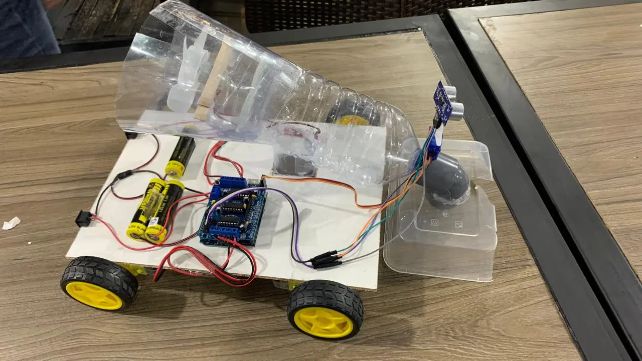 Automatic Vacuum Cleaning Robots